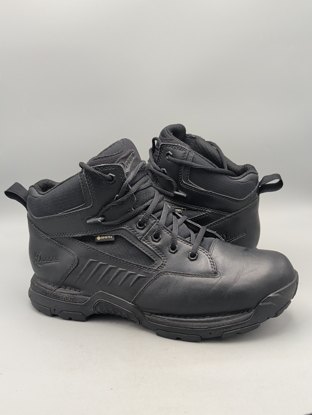Danner Striker Bolt GTX Tactical Boots  Men's Size 12 Black